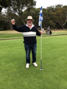 Congratulations to Peter Darr for achieving a Hole In One on the 7th Hole on Tuesday 5th April 2022