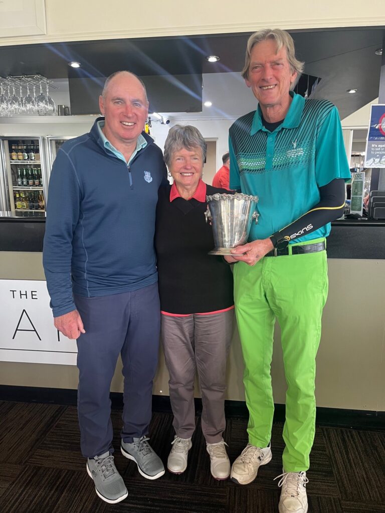 Photo of the winners of the Nett Trophy for the Mixed Foursomes Championship